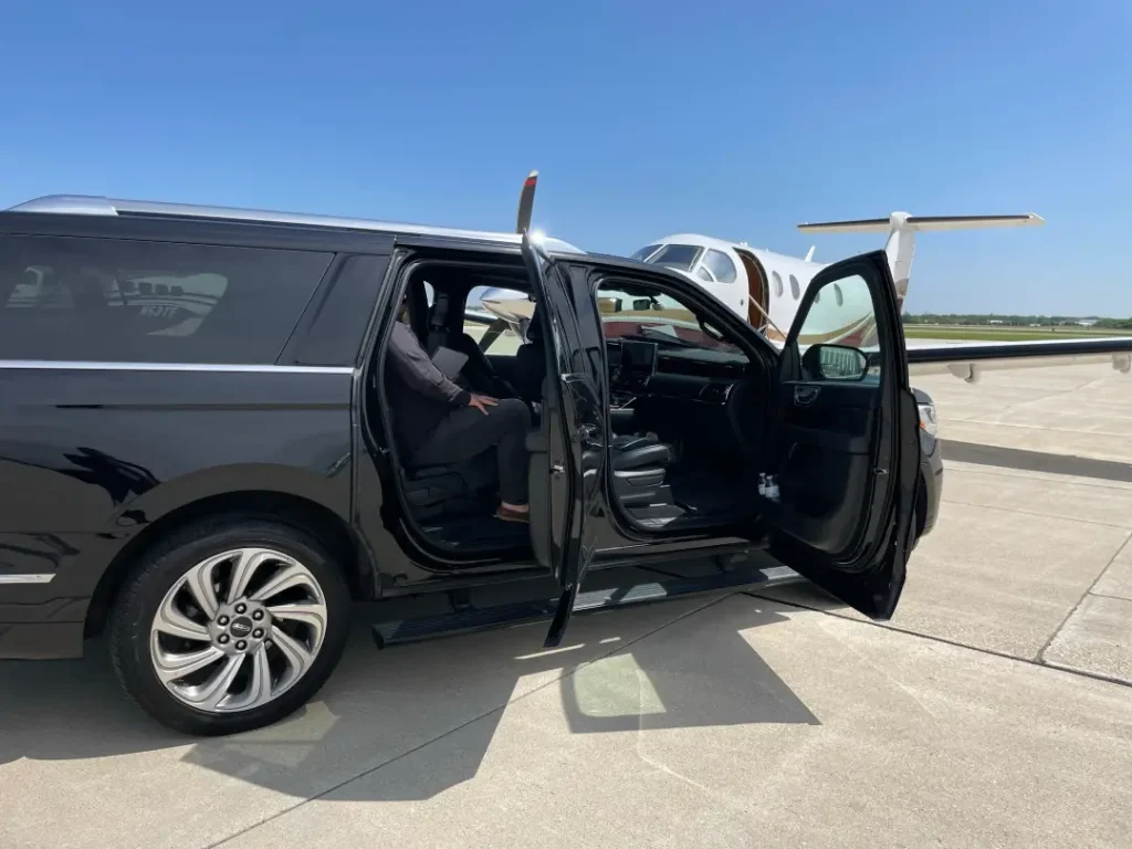 Milwaukee Airport Town Car Service