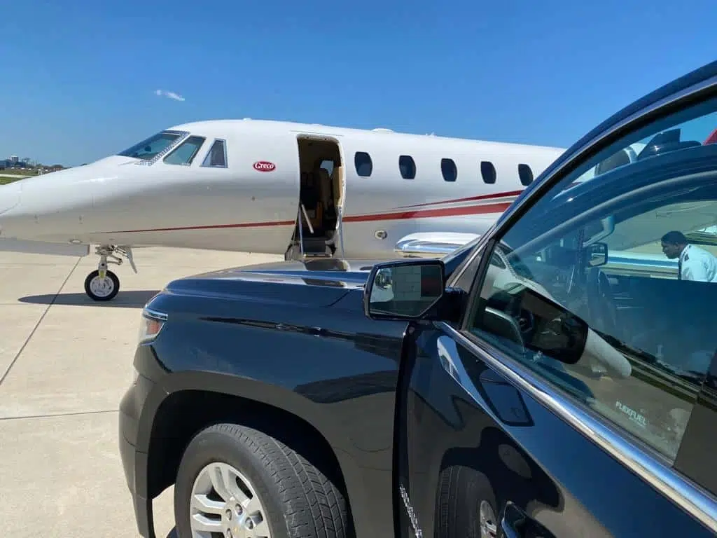 Chauffeur SUV car service airport transfer