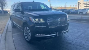 Black Lincoln Navigator front view