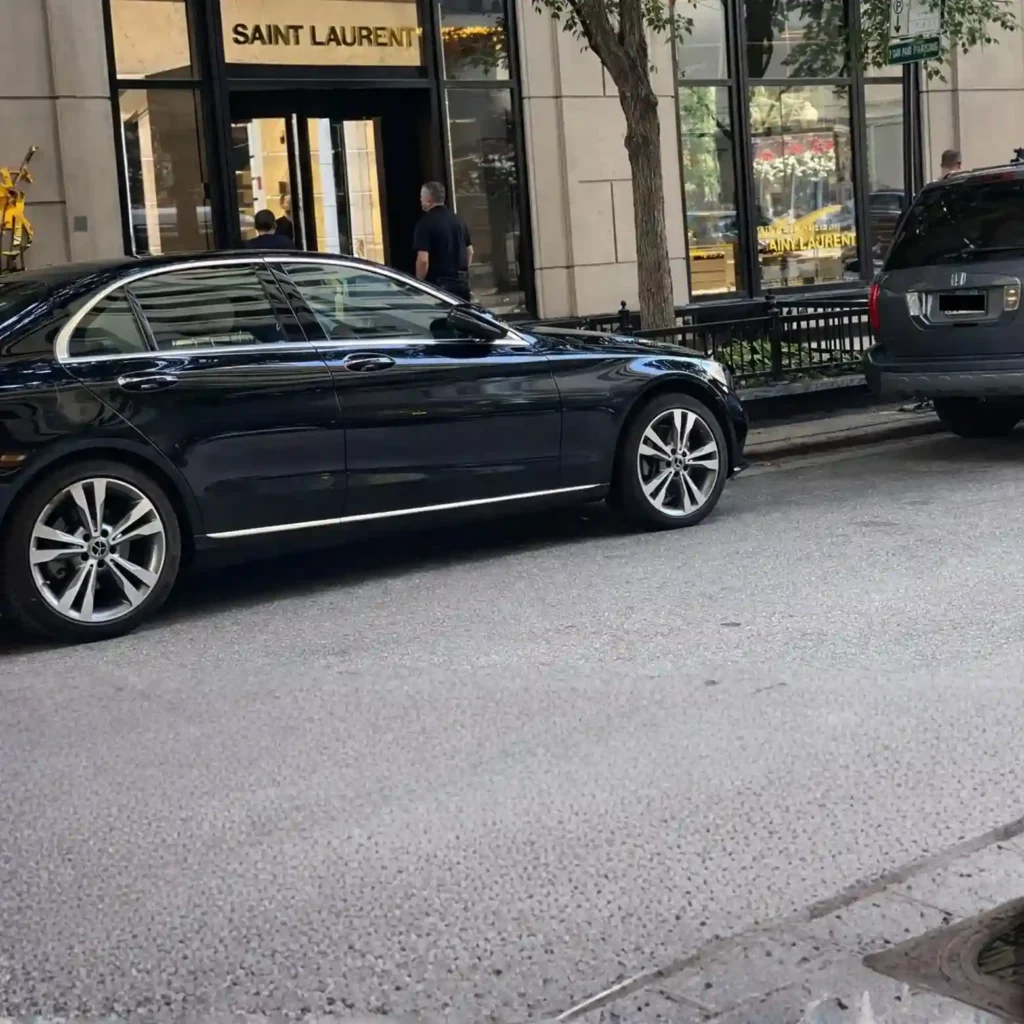 Luxury Sedan town car service