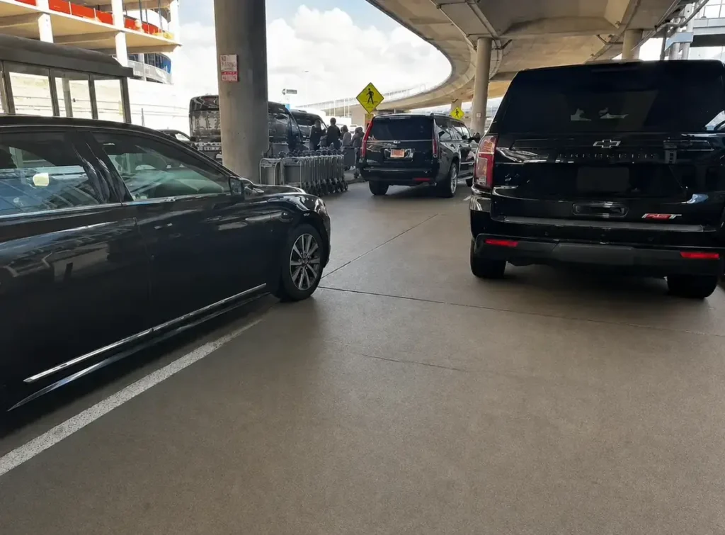 Chauffeur SUVs at airport