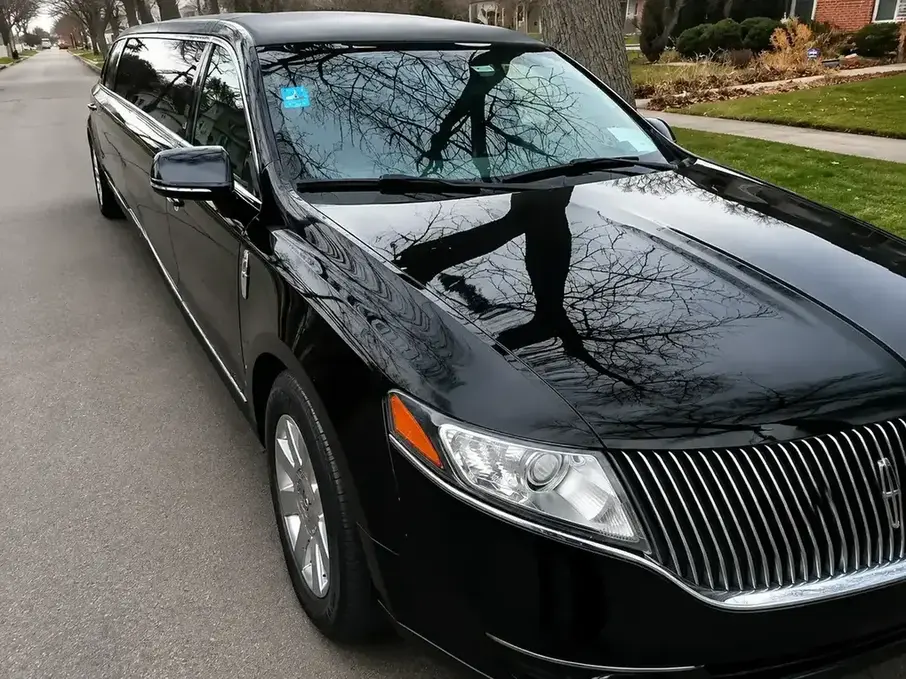 Lincoln Black Limousine