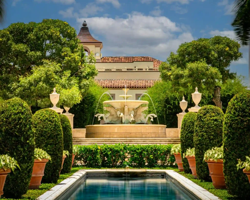 Palm Beach Memorial Fountain